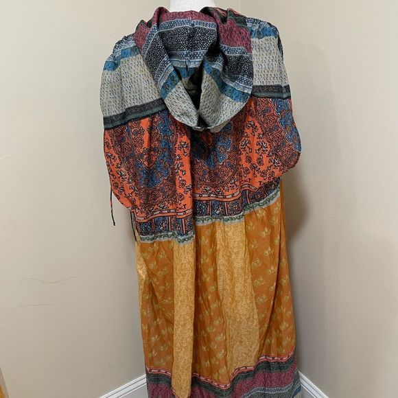 NWT Free People Rosalee Maxi Dress
Hooded Mix Floral Print Orange
retail $168 - Picture 6 of 7